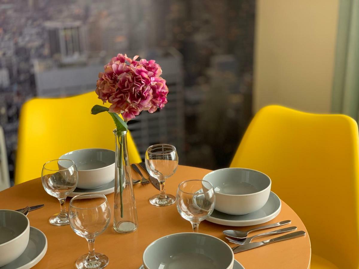 Denim Dreams Apartment Kettering Ngoại thất bức ảnh